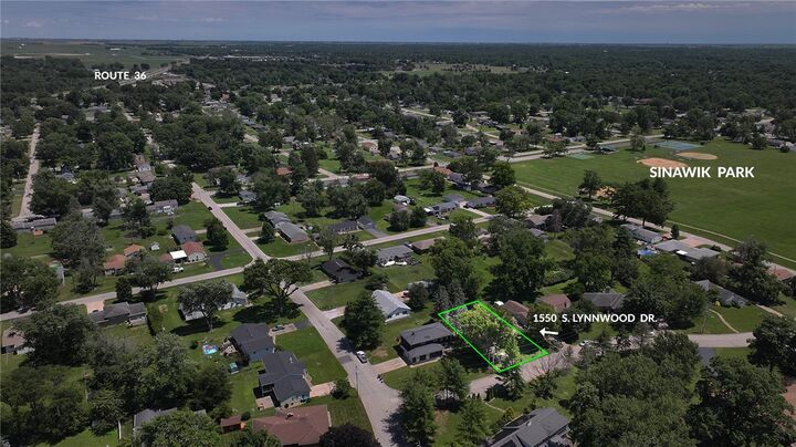 Property Photo:  1550 S Lynnwood Drive  IL 62521 