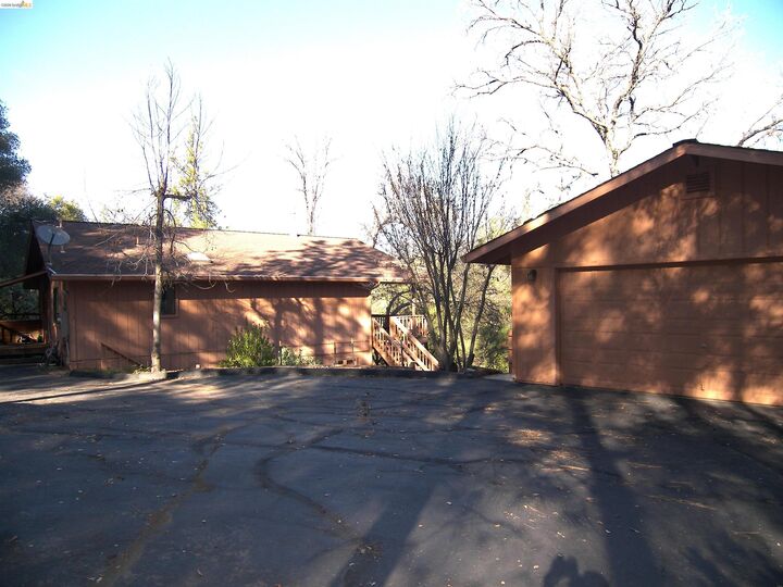 Property Photo:  21076 Hillcroft Dr.  CA 95321 