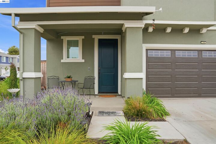 Property Photo: 1785 Flaxen Ct CA 95337