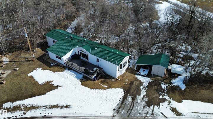 Property Photo: 475031B Rge Road 251 AB T0C 1Z0