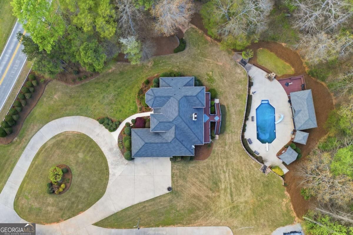 Property Photo: 5666 Chapel Hill Road GA 30135