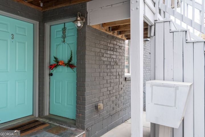 Property Photo:  210 Sampson Street NE 5  GA 30312 