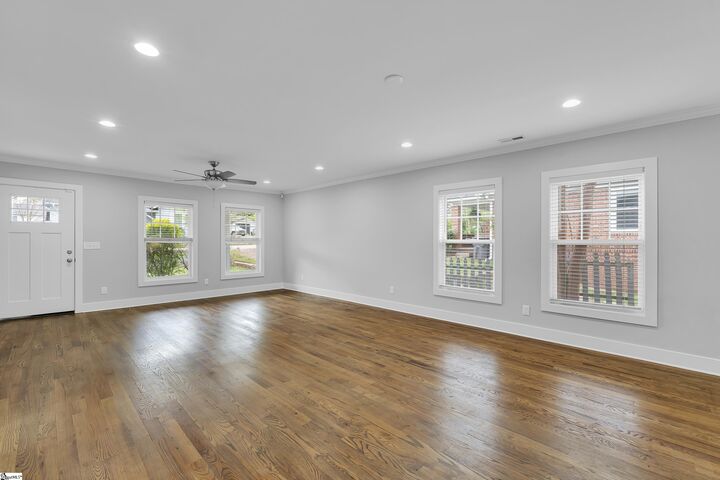 Property Photo:  100 Donnybrook Avenue  SC 29609 