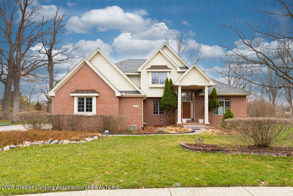 Property Photo:  5610 Silverleaf Court  MI 48840 