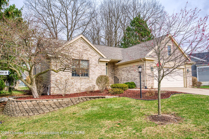 Property Photo: 3554 Oakmont Drive MI 48911