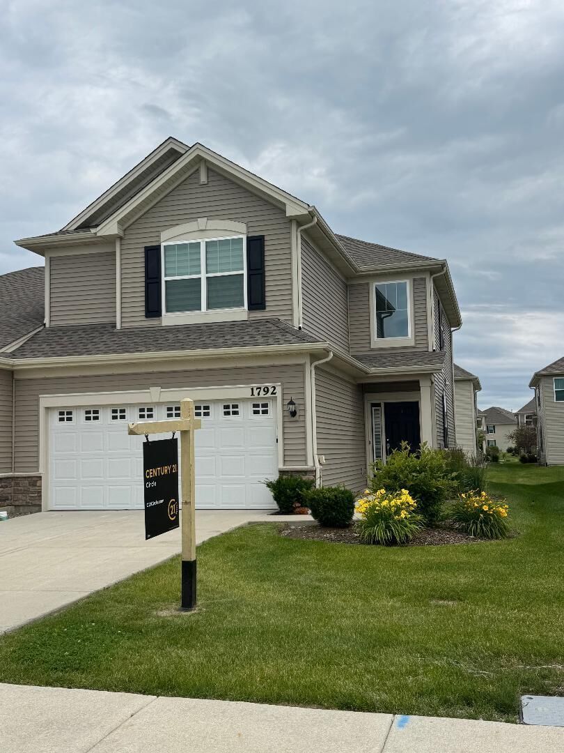 Property Photo:  1792 E 110th Lane  IN 46307 