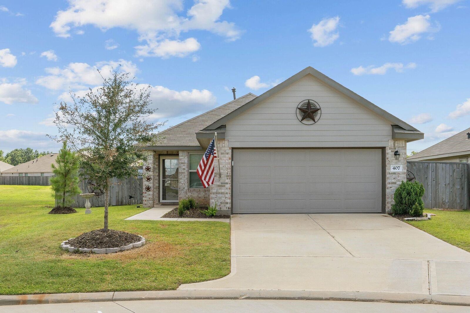 Property Photo:  407 Rosebank Ranch  TX 77354 