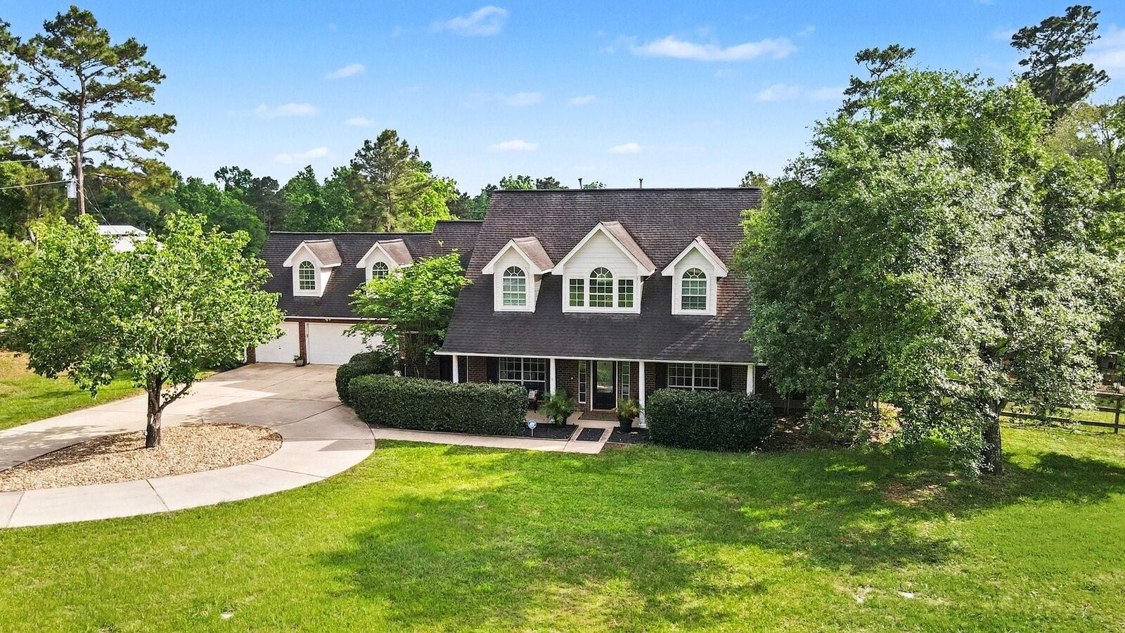 Property Photo:  114 Leah Drive  TX 77316 