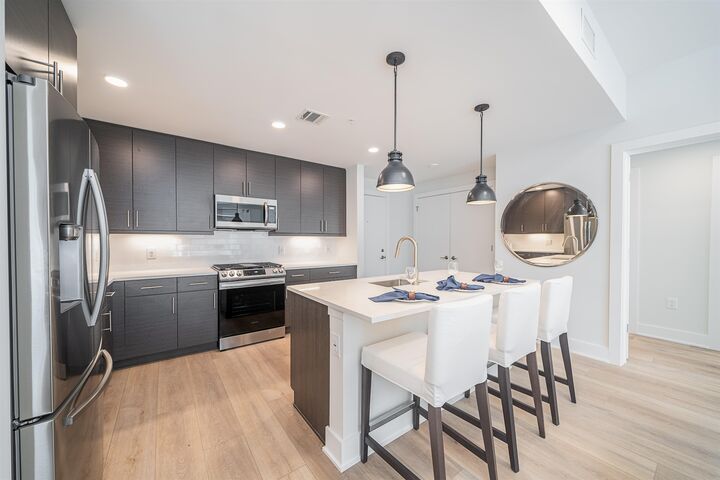 Property Photo:  418 Palisade Ave 411  NJ 07307 