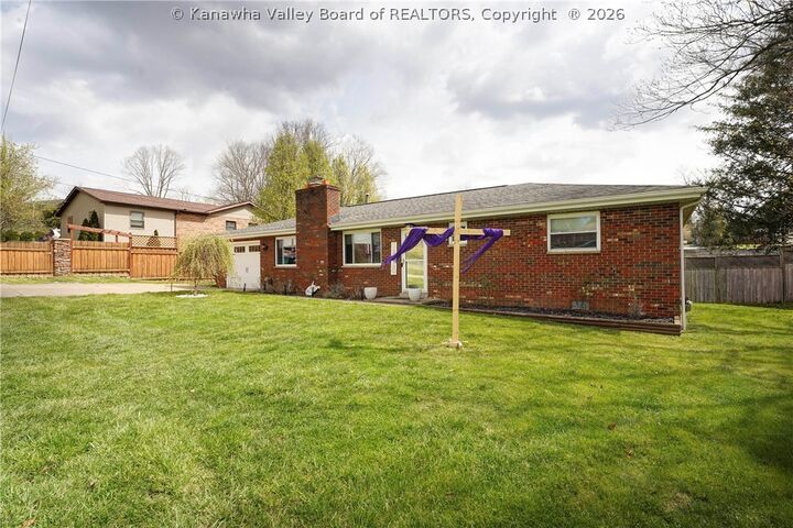 Property Photo:  1 Hillcrest Drive  WV 25560 