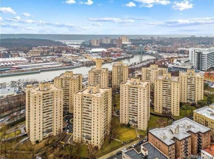 Property Photo: 2 Fordham Hill Oval 1G NY 10468