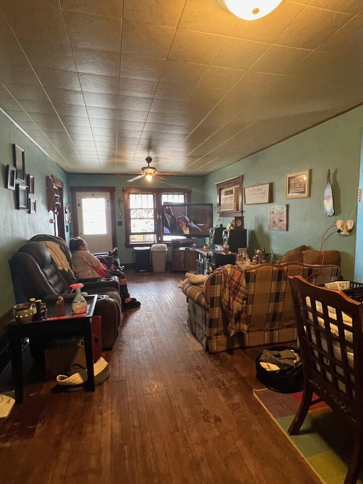 Property Photo:  315 W 8th  NE 69101 