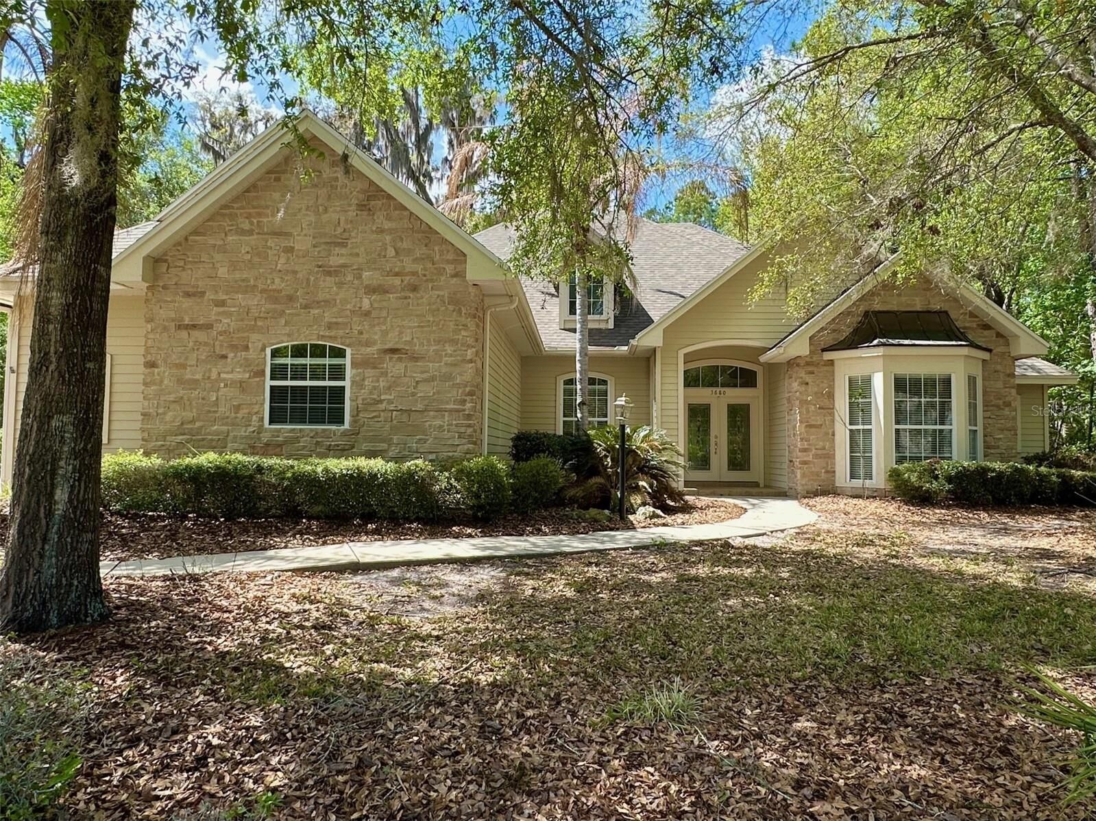 Property Photo:  3680 SW 86th Street  FL 32608 