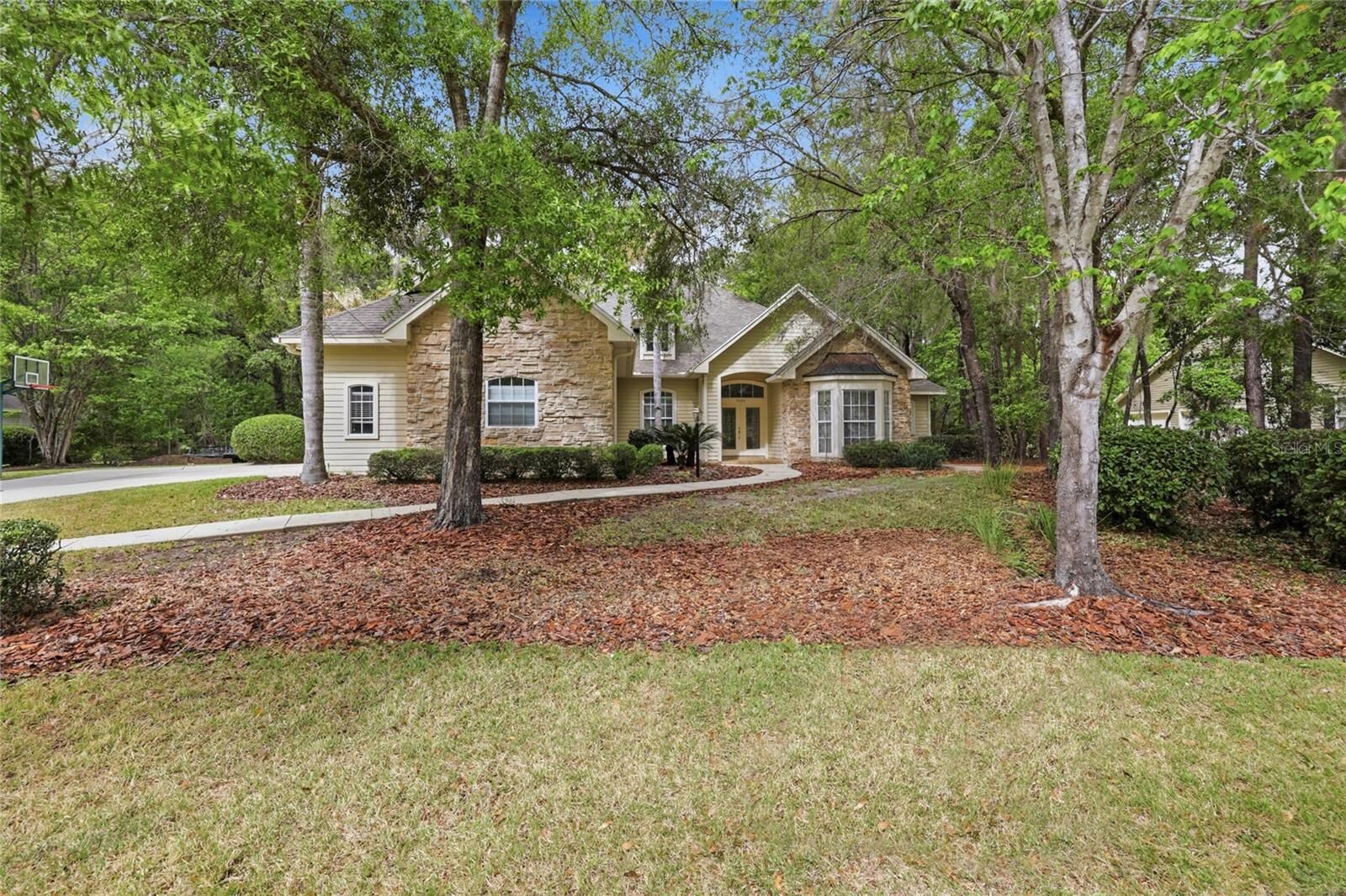Property Photo:  3680 SW 86th Street  FL 32608 