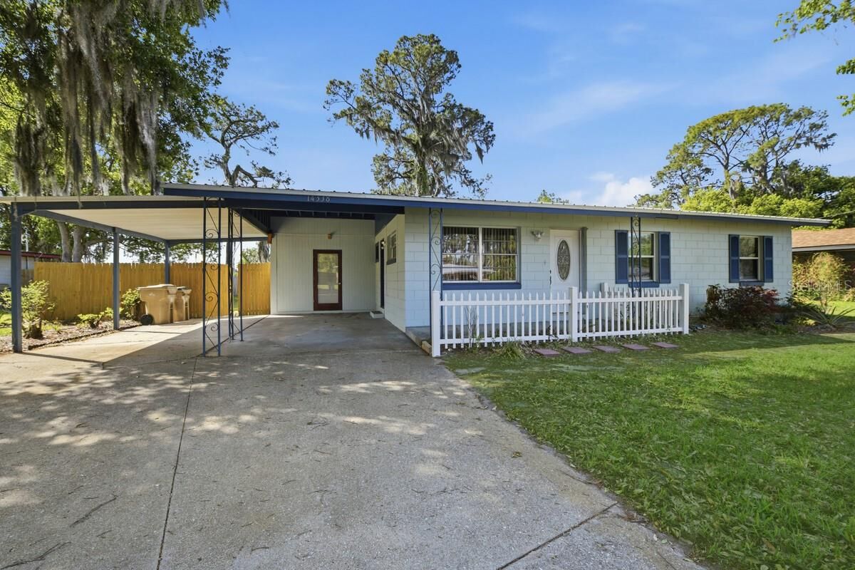 Property Photo:  14338 Lake Junietta Drive  FL 32778 