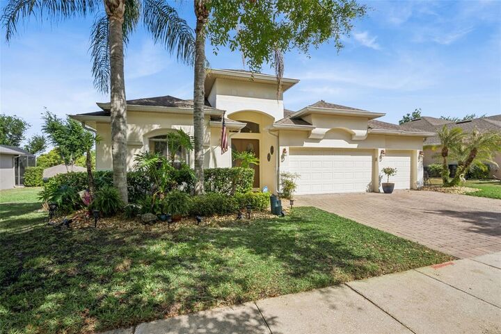 Property Photo:  2409 Emerald Rose Way  FL 32712 
