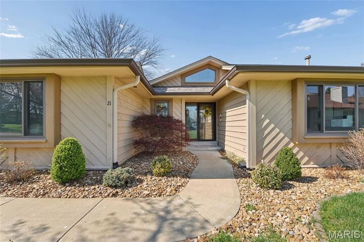 Property Photo:  21 W Village Drive W  MO 63303 