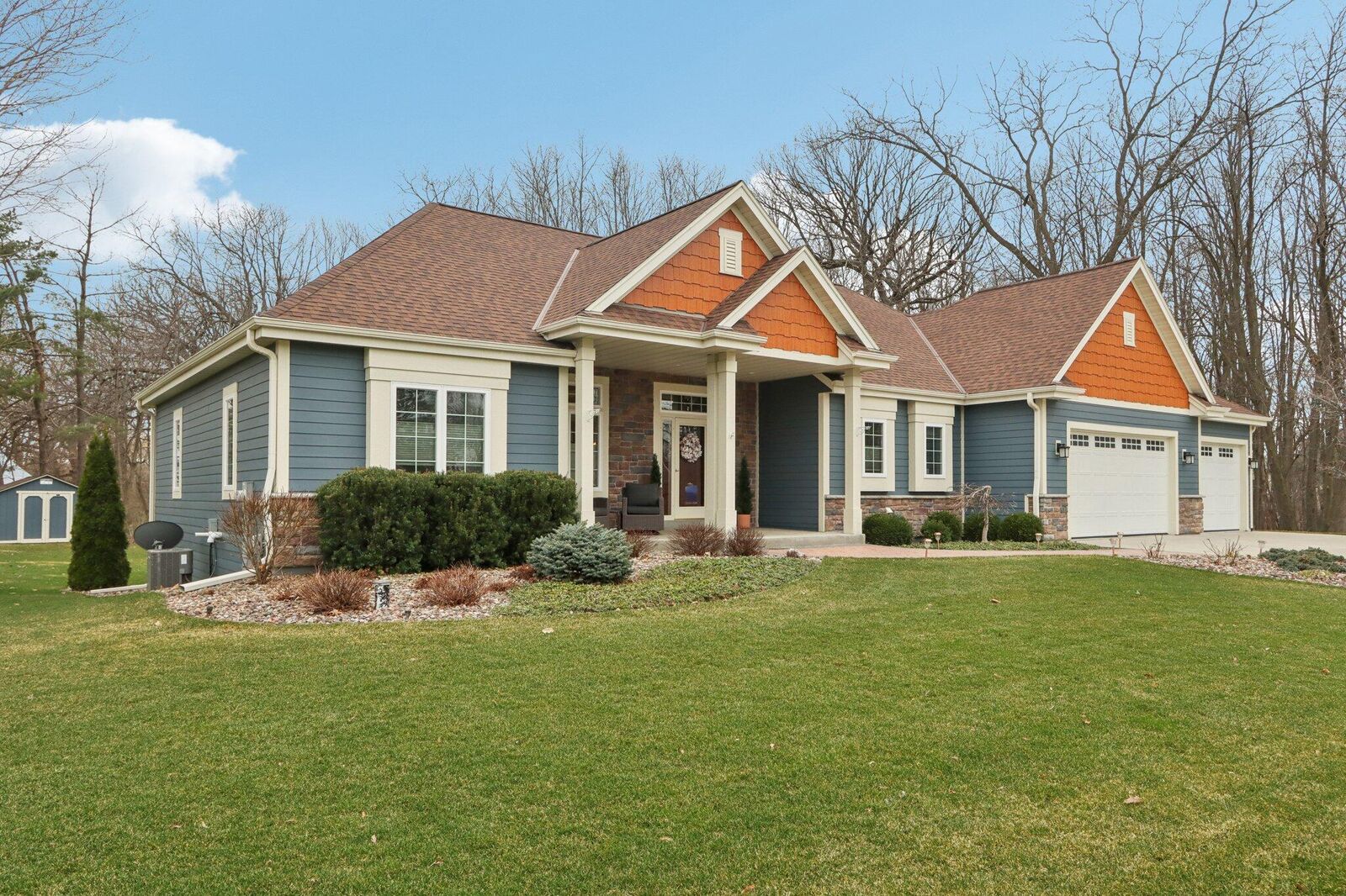 Property Photo:  W351n6051 Bauers Ln  WI 53066 