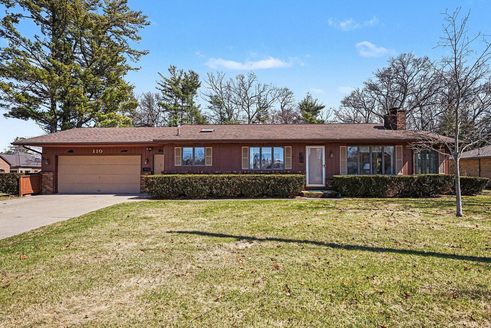 Property Photo:  110 S Fruitport Road  MI 49456 