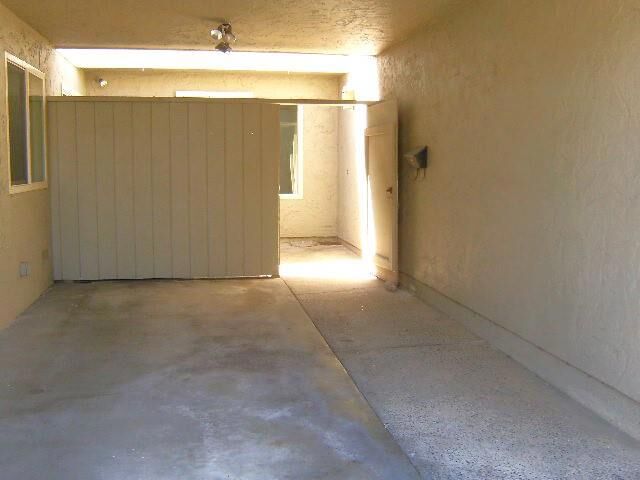 Property Photo:  1253 Los Olivos Drive 5  CA 93901 