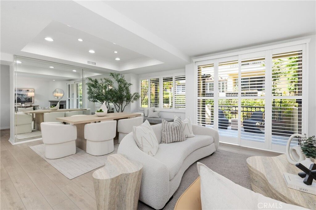Property Photo:  909 Muirfield Drive  CA 92660 