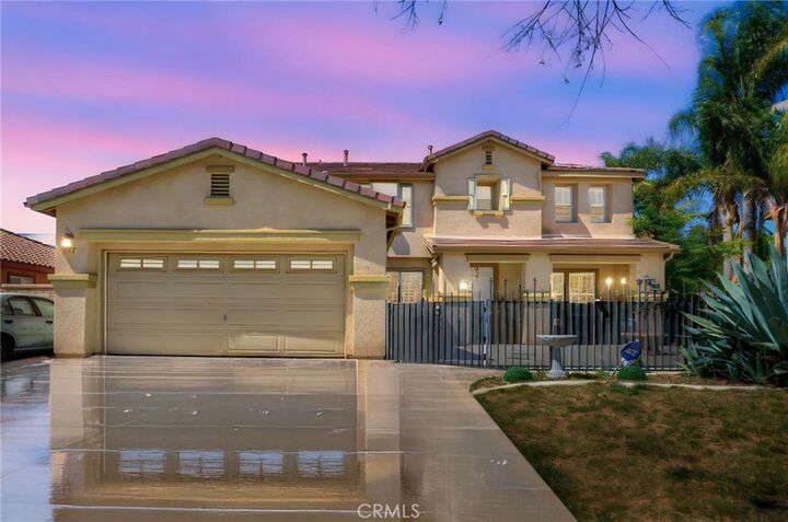 Property Photo: 977 Saltbush CA 92545