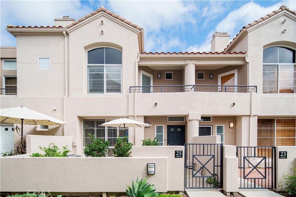 Property Photo: 25 Windgate CA 92656