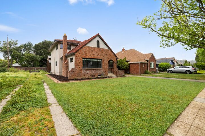 Property Photo: 2124 Gerber Avenue CA 95817