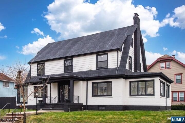 Property Photo:  104 Reynolds Place  NJ 07079 