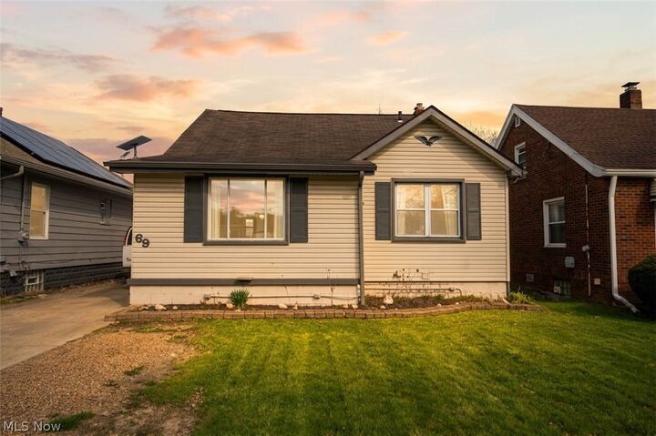 Property Photo:  69 S Belle Vista Avenue  OH 44509 