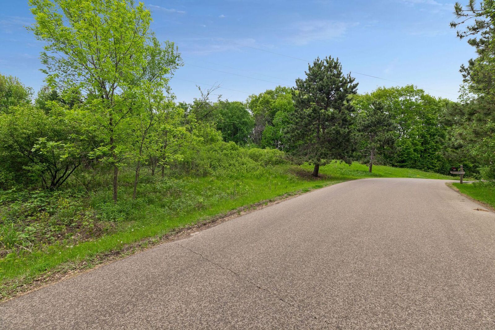 Property Photo:  10 Sunny Side Lane  MN 55118 