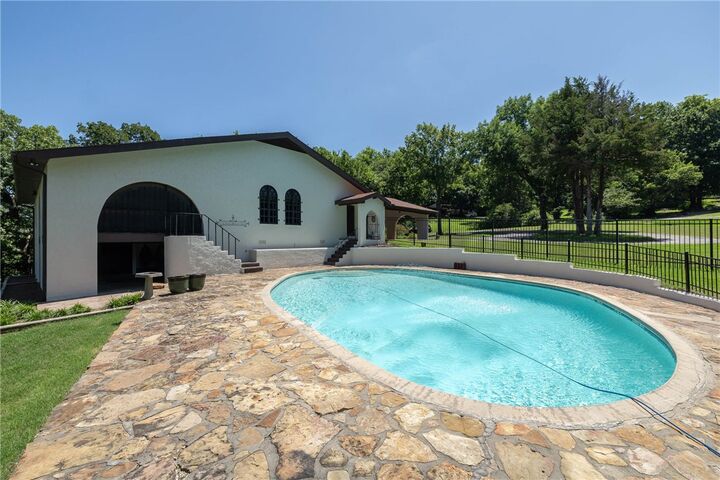 Property Photo:  363 E Ralston Street  AR 72730 