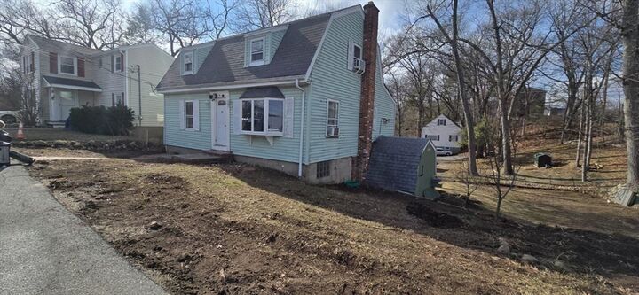 Property Photo:  10 Oakhurst Ter  MA 01864 