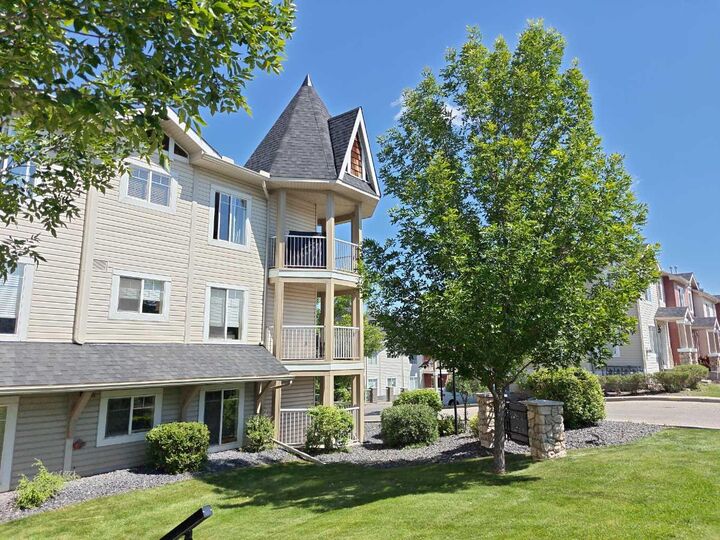 Property Photo: 70 Panamount Drive NW 1314 AB T3K 5Z1