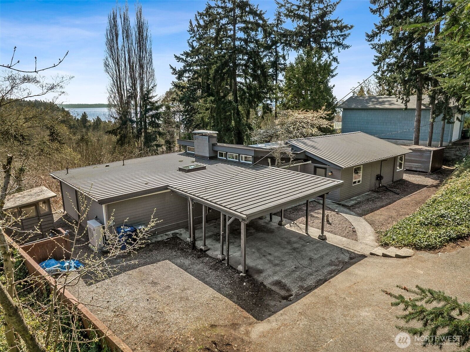 Property Photo:  17220  Sylvester Road SW  WA 98166 