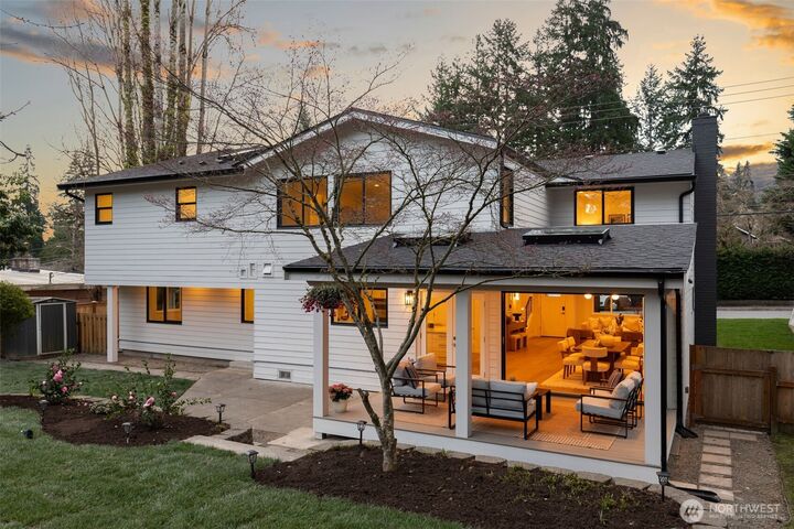 Property Photo:  428  164th Avenue SE  WA 98008 