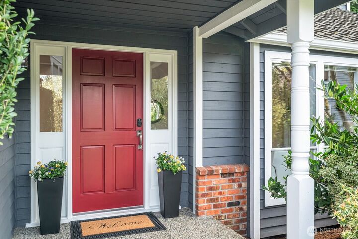 Property Photo: 3915 245th Court SE WA 98029