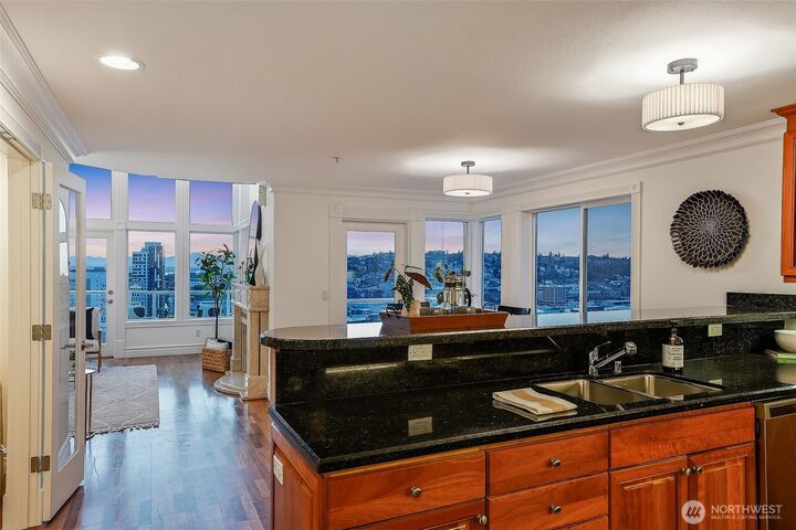 Property Photo:  311 E Republican Street 602  WA 98102 