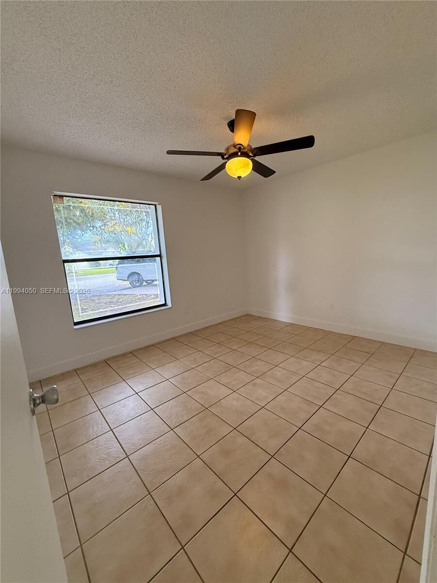 Property Photo: 14729 SW 53rd Ter FL 33185
