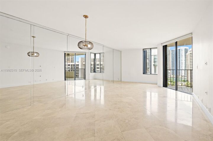 Property Photo:  520 Brickell Key Dr A1712  FL 33131 