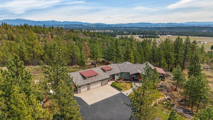 Property Photo:  1306 W Austin Rd  WA 99208 