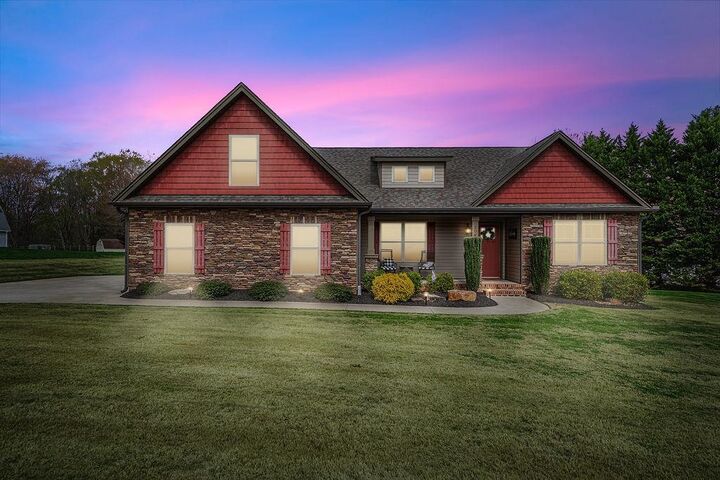 Property Photo: 104 Millstone Dr Drive SC 29322