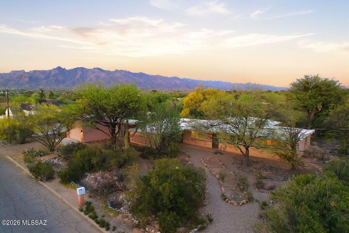 Property Photo: 3344 N Olsen Avenue AZ 85719
