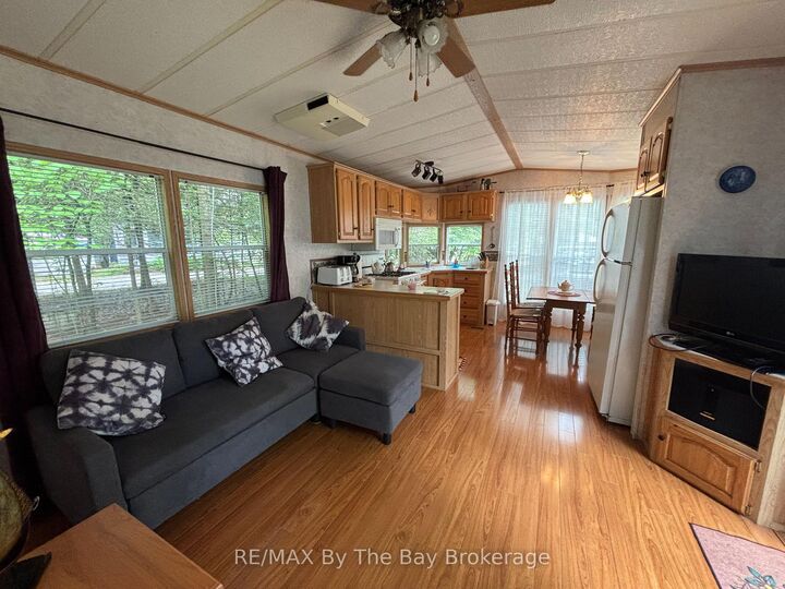 Property Photo: 85 Theme Park Drive G4 ON L9Z 1X7