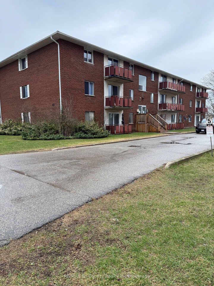 191 Lisgar Avenue 302 — photo 1