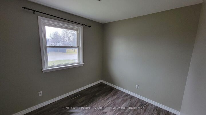 Photo de la propriété: 245 Foxbar Road ON L7L 3A2