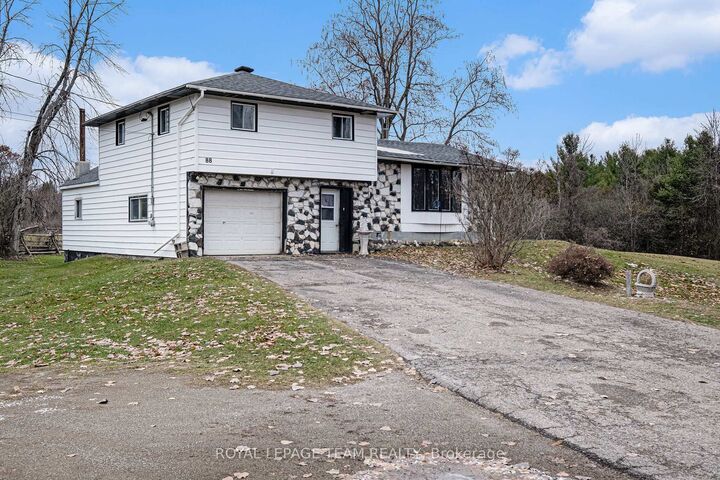 Property Photo: 88 Bay Road ON K0G 1L0