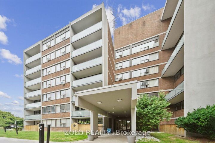 2121 Roche Court 707 — photo 1