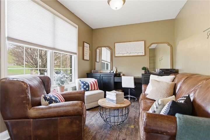 Property Photo:  2094 Laurel Ridge Dr  PA 15025 