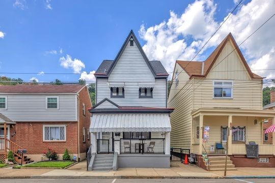 Property Photo:  1850 Middle Street  PA 15215 